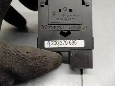 Автозапчастина б/у управління світлом для renault kangoo * посилання на oem iam 8200379685  