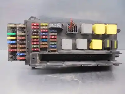 Second-hand car spare part fuse box unit for volkswagen crafter 2.0 tdi oem iam references 9065450201