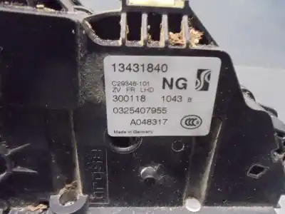 Second-hand car spare part front right door lock for opel corsa e selective oem iam references 13431840  