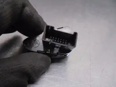 Pezzo di ricambio per auto di seconda mano interruttore per opel corsa e selective riferimenti oem iam 39031664  