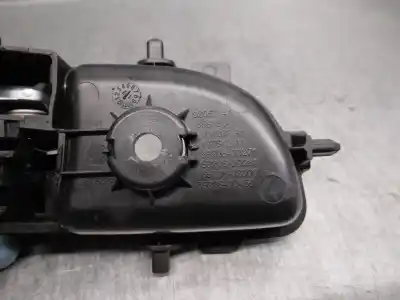 Автозапчастина б/у ліва передня внутрішня ручка для toyota yaris (_p13_) 1.5 hybrid (nhp130_) посилання на oem iam 6920602300c2  