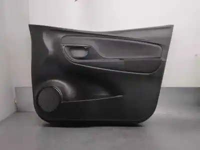 Автозапчасти б/у обивка передней правой двери за toyota yaris (_p13_) 1.5 hybrid (nhp130_) ссылки oem iam 676100dr8020  
