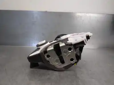 Автозапчастина б/у замок передніх дверей лівий для toyota yaris (_p13_) 1.5 hybrid (nhp130_) посилання на oem iam 690400d520  