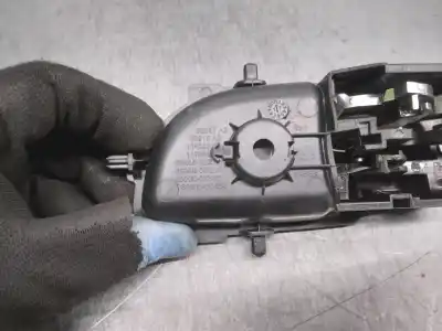 Автозапчасти б/у внутренняя задняя правая ручка за toyota yaris (_p13_) 1.5 hybrid (nhp130_) ссылки oem iam 6920502330c2  