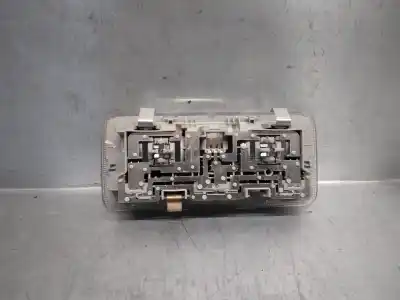 Автозапчастина б/у внутрішне світло для toyota yaris (_p13_) 1.5 hybrid (nhp130_) посилання на oem iam 812600d070  