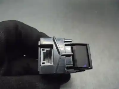 Second-hand car spare part right front power window switch for mazda 3 berlina (bp) evolution oem iam references bdgf66370  