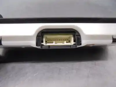 Pezzo di ricambio per auto di seconda mano luce interna per mazda 3 berlina (bp) evolution riferimenti oem iam bcjh021e28  