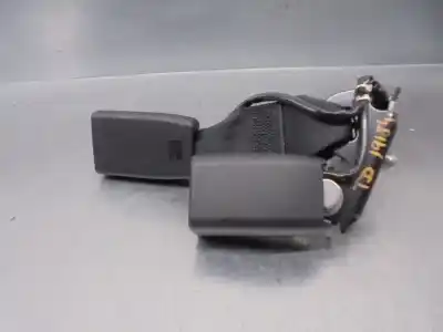Pezzo di ricambio per auto di seconda mano gancio cintura posteriore destro per mazda 3 berlina (bp) evolution riferimenti oem iam bah150027j