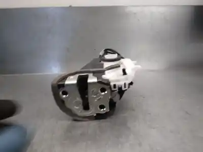 Автозапчасти б/у замок задней левой двери за toyota yaris (_p13_) 1.5 hybrid (nhp130_) ссылки oem iam 690600d310  