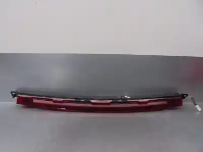 Pezzo di ricambio per auto di seconda mano luce freno centrale per mazda 3 berlina (bp) evolution riferimenti oem iam vc02153