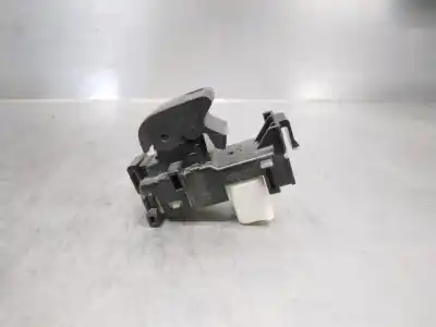 Автозапчасти б/у управление задними правыми стеклами за toyota yaris (_p13_) 1.5 hybrid (nhp130_) ссылки oem iam 848100d030  