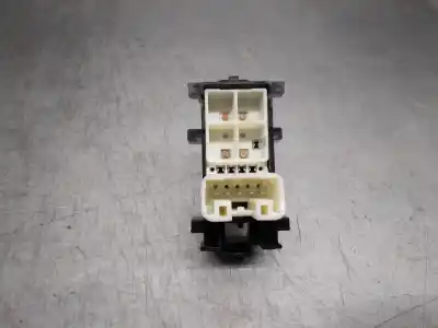 Автозапчасти б/у управление задними правыми стеклами за toyota yaris (_p13_) 1.5 hybrid (nhp130_) ссылки oem iam 848100d030  