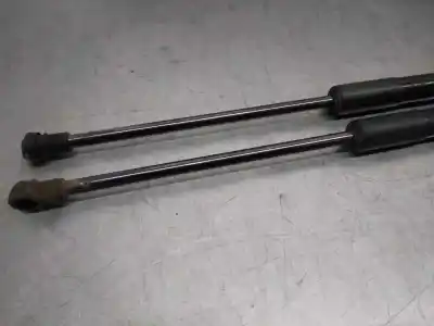 Автозапчасти б/у амортизаторы багажника/двери за toyota yaris (_p13_) 1.5 hybrid (nhp130_) ссылки oem iam 689500d200  