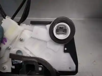 Автозапчасти б/у замок передней правой двери за toyota yaris (_p13_) 1.5 hybrid (nhp130_) ссылки oem iam 690300d540  