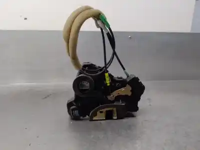 Peça sobressalente para automóvel em segunda mão fechadura da porta dianteira esquerda por toyota corolla (_e12_) 2.0 d-4d (cde120r_ cde120l_) referências oem iam 6904002152