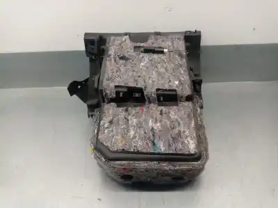 Автозапчастина б/у бардачок для alfa romeo giulietta (191) 2.0 jtdm cat посилання на oem iam 156092219  