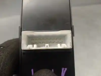 Автозапчастина б/у передні вікний вмикач для hyundai i20 ii (gb, ib) 1.2 посилання на oem iam 93570c8110  