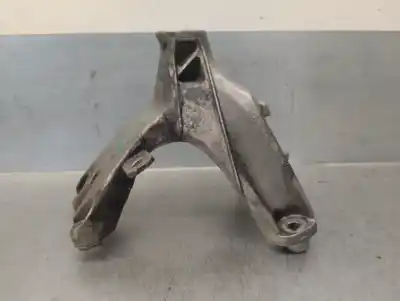 Second-hand car spare part engine support for audi a4 berlina (b8) 2.0 16v tdi oem iam references 8k0199308ca  