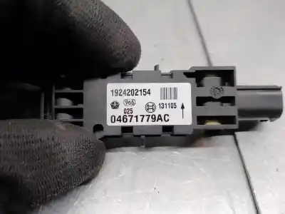 Peça sobressalente para automóvel em segunda mão sensor por chrysler 300 c 3.0 crd cat referências oem iam 04671779ac  