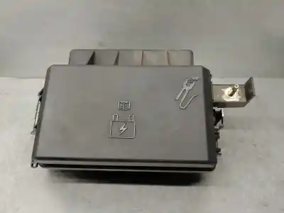 Second-hand car spare part fuse box unit for chrysler 300 c 3.0 crd cat oem iam references 16238ac  