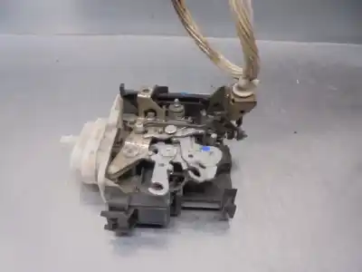 Second-hand car spare part front right door lock for audi a8 (d2) 4.2 quattro oem iam references 8d1837016f