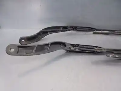Second-hand car spare part front right windshield wiper arm for audi a8 (d2) 4.2 quattro oem iam references 4d1955407b  4d1955408b