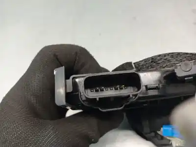 Автозапчасти б/у замок задней правой двери за kia stonic (yb) 1.0 t-gdi ссылки oem iam 81420h8010  