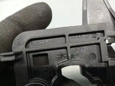 Автозапчастина б/у усередині передня права ручка для kia stonic (yb) 1.0 t-gdi посилання на oem iam 82623h8500  