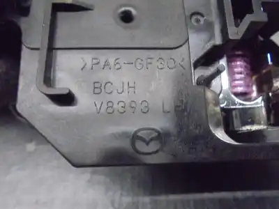 Second-hand car spare part interior left front handle for mazda 3 berlina (bp) evolution oem iam references bcjhv8393  