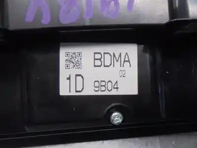 Second-hand car spare part interior light for mazda 3 berlina (bp) evolution oem iam references bdma9b04  bdma1d9b04