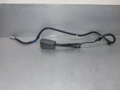 Second-hand car spare part left front seat belt buckle for toyota corolla (e15) 2.0 turbodiesel cat oem iam references 7323012850b0