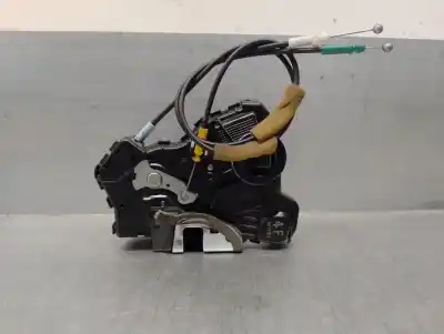 Second-hand car spare part front right door lock for toyota corolla (e15) 2.0 turbodiesel cat oem iam references 6903042221