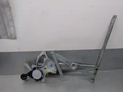 Second-hand car spare part passenger side right window regulator for toyota corolla (e15) 2.0 turbodiesel cat oem iam references 8571035180