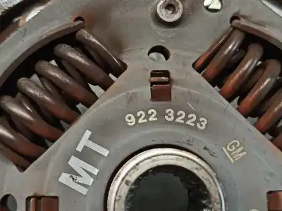Second-hand car spare part clutch kit for opel corsa e business oem iam references 55572383  9223223