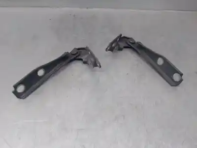 Second-hand car spare part bonnet hinge for audi a3 (8l) 1.9 tdi oem iam references 8l0823302b  8l0823301b