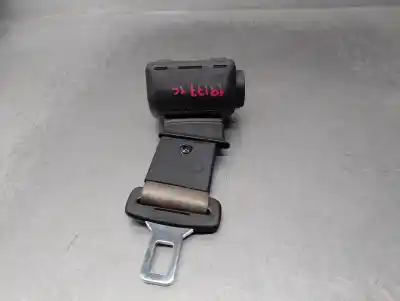 Second-hand car spare part central rear seat belt for audi a8 (d2) 4.2 quattro oem iam references 4a0857713