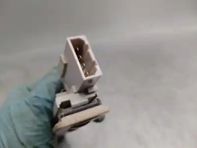 Автозапчастина б/у внутрішне світло для audi a8 (d2) 4.2 quattro посилання на oem iam 4d0947303  