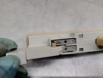 Автозапчастина б/у внутрішне світло для audi a8 (d2) 4.2 quattro посилання на oem iam 4d0947303  