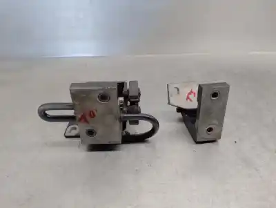 Second-hand car spare part hinge for audi a8 (d2) 4.2 quattro oem iam references 4d0833401  