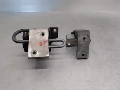 Second-hand car spare part hinge for audi a8 (d2) 4.2 quattro oem iam references 4d0833401  