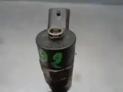 Second-hand car spare part hinge for audi a8 (d2) 4.2 quattro oem iam references 4d0833401  