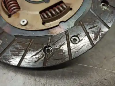 Second-hand car spare part clutch kit for citroen saxo 1.4 sx oem iam references 205294  classicclc022