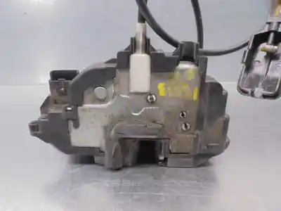 Автозапчастина б/у замок передній праві двері для renault clio iii 1.5 dci diesel cat посилання на oem iam 8200300125  