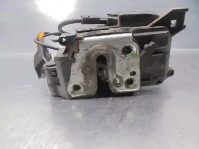 Автозапчастина б/у замок передній праві двері для renault clio iii 1.5 dci diesel cat посилання на oem iam 8200300125  