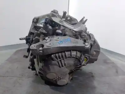 Second-hand car spare part gearbox for opel astra h sedán (a04) 1.7 cdti (l69) oem iam references m32017d1 5700333 