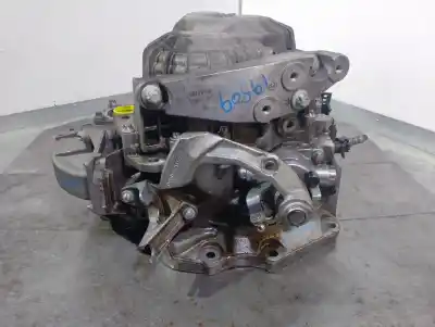 Second-hand car spare part gearbox for opel astra h sedán (a04) 1.7 cdti (l69) oem iam references m32017d1 5700333 
