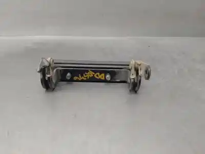 Second-hand car spare part exterior right front door handle for opel kadett e 1.6 oem iam references 138132  