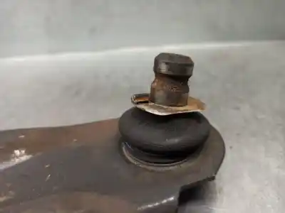 Peça sobressalente para automóvel em segunda mão braço de suspensão inferior esquerdo dianteiro por renault modus / grand modus (f/jp0_) 1.2 (jp0c jp0k fp0c fp0k fp0p jp0p jp0t) referências oem iam 8200744091  