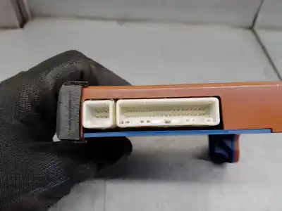 Автозапчастина б/у електронний модуль для lexus is 200 (ds2/is2) d-cat посилання на oem iam 8865053073  1776006300