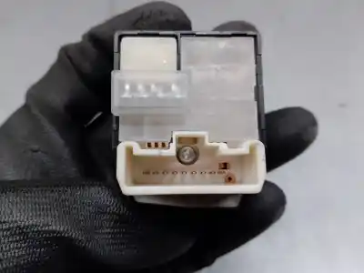 Автозапчастина б/у управління дзеркалами для lexus is 200 (ds2/is2) d-cat посилання на oem iam 183575  